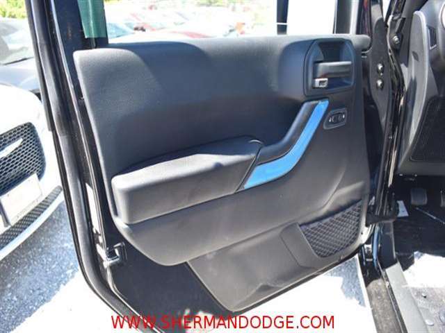 Jeep Wrangler Unlimited 2017 photo 9